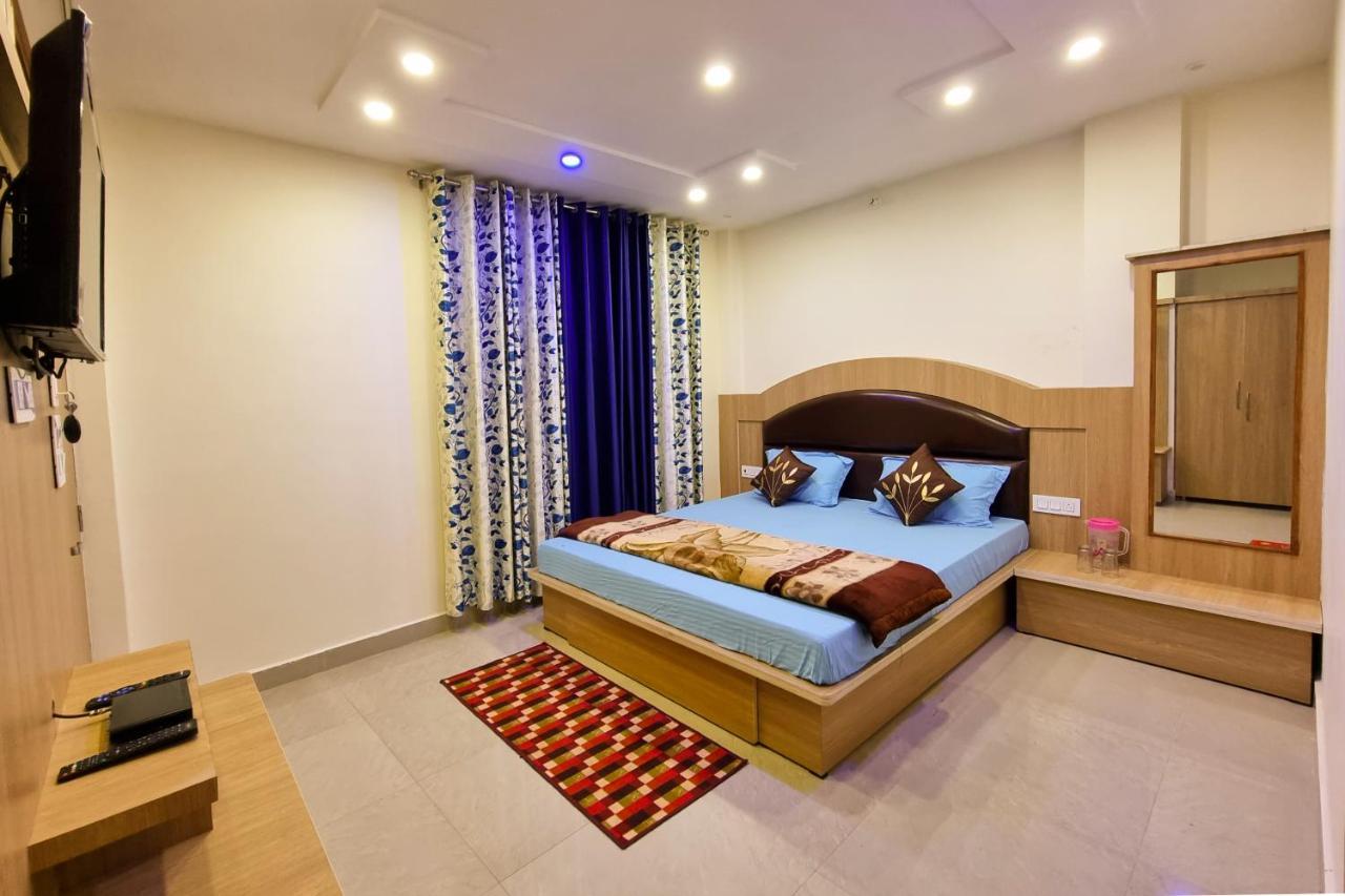 Mohan Home Stay 댈하우지 외부 사진