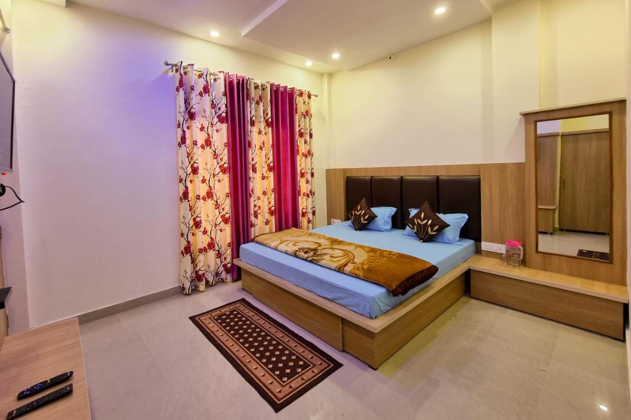 Mohan Home Stay 댈하우지 외부 사진