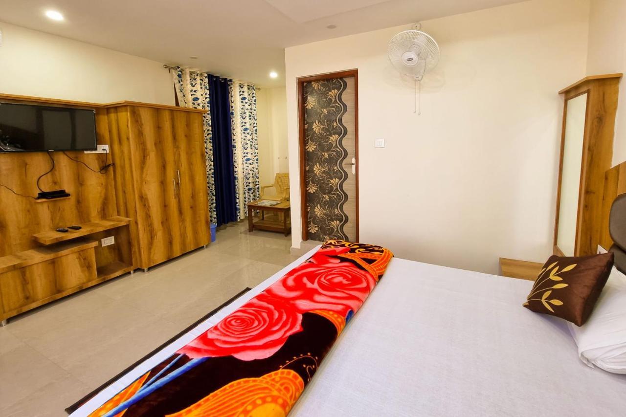 Mohan Home Stay 댈하우지 외부 사진
