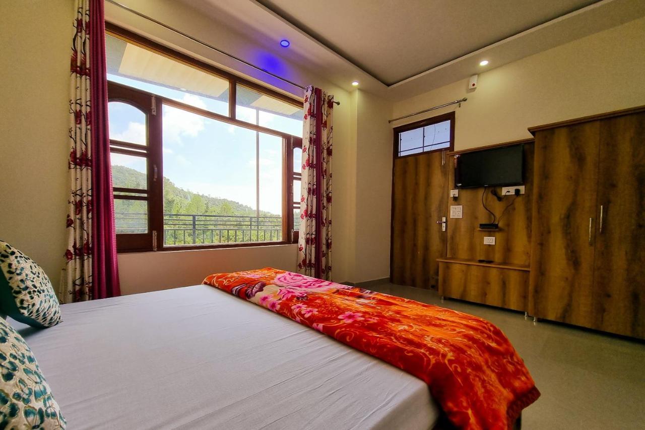 Mohan Home Stay 댈하우지 외부 사진