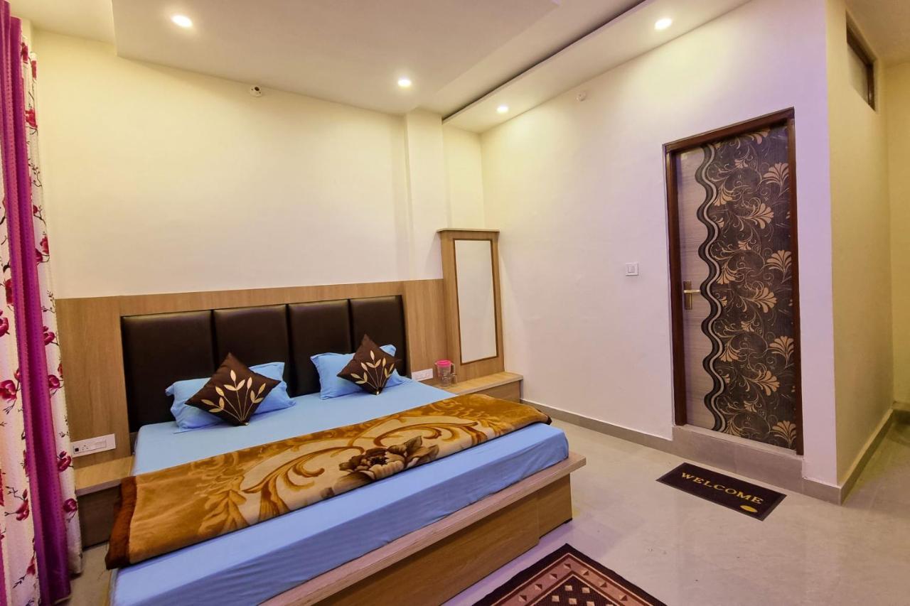 Mohan Home Stay 댈하우지 외부 사진